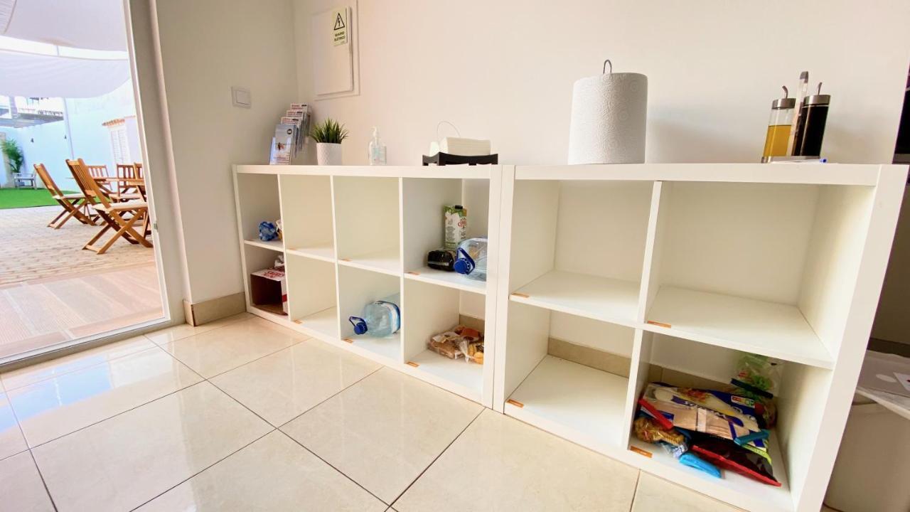 Casa Amarela Guesthouse Albufeira Bagian luar foto