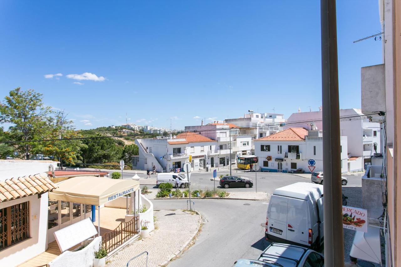 Casa Amarela Guesthouse Albufeira Bagian luar foto
